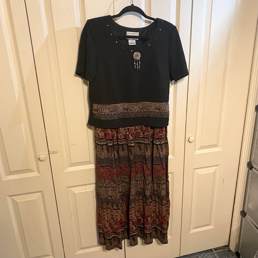 Karin Stevens dress